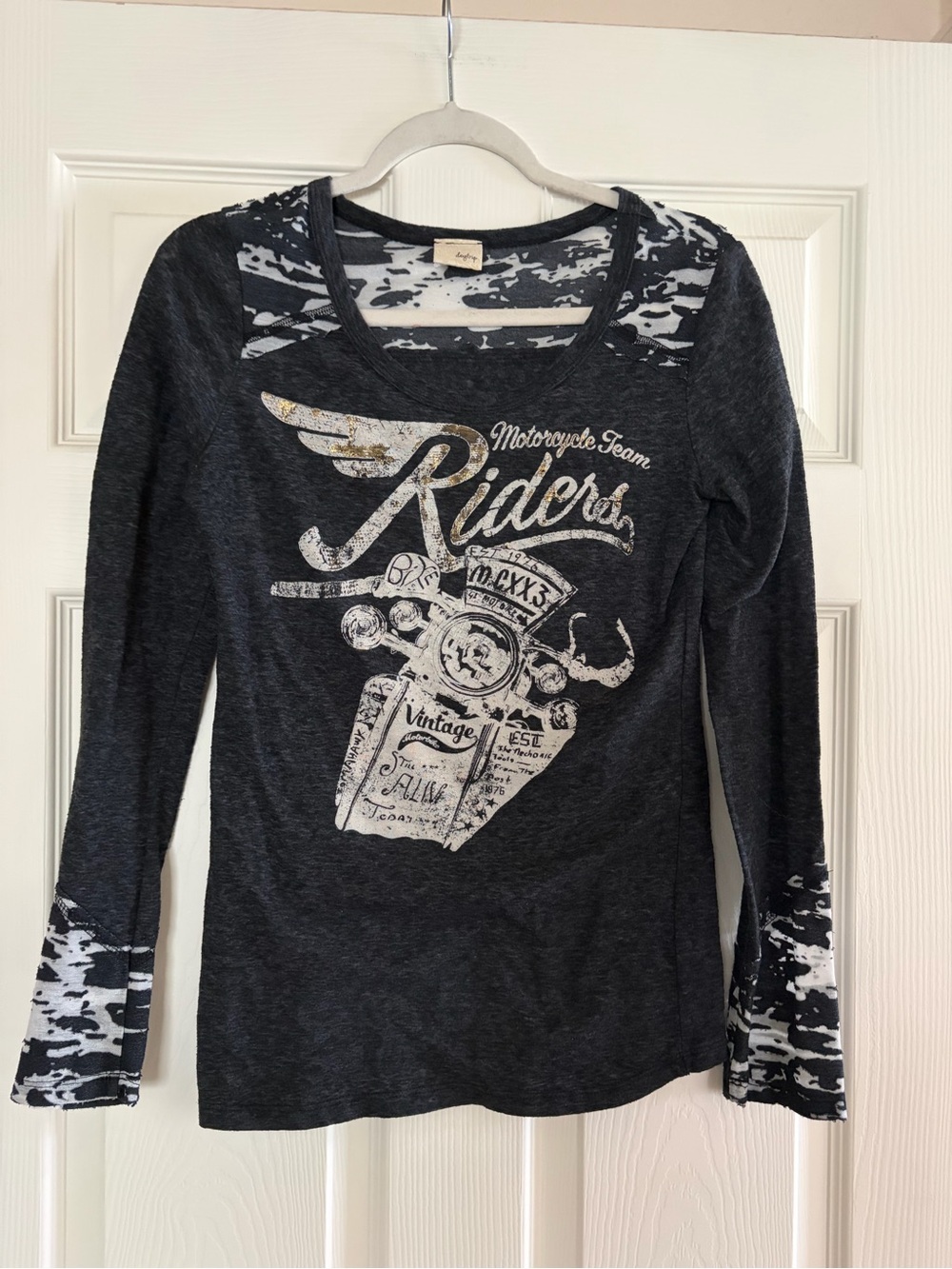 Daytrip Long Sleeve Graphic Biker T Ladies Size M